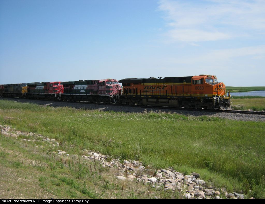 BNSF 8063